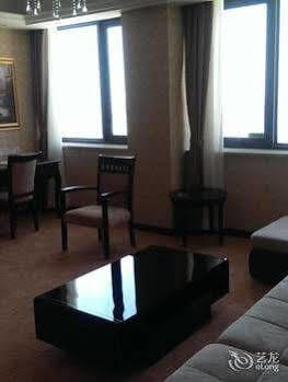 Vienna Hotel Sh Fengxian Nanqiao Jinhai Road Шанхай Экстерьер фото